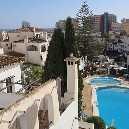 En Pueblo Evita Con Piscina Y Terraza Apartment *