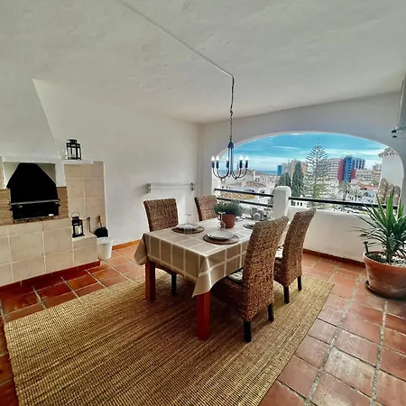 En Pueblo Evita Con Piscina Y Terraza Apartment *