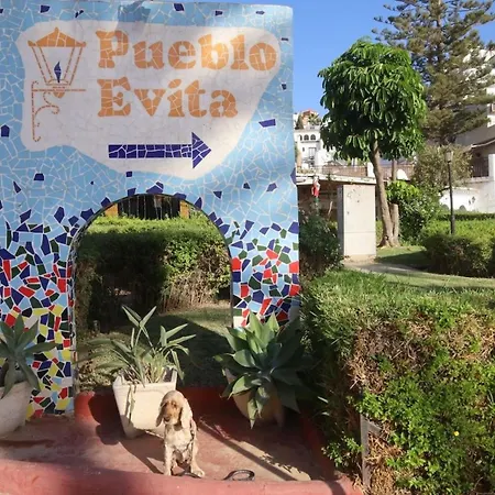 Apartment En Pueblo Evita Con Piscina Y Terraza *